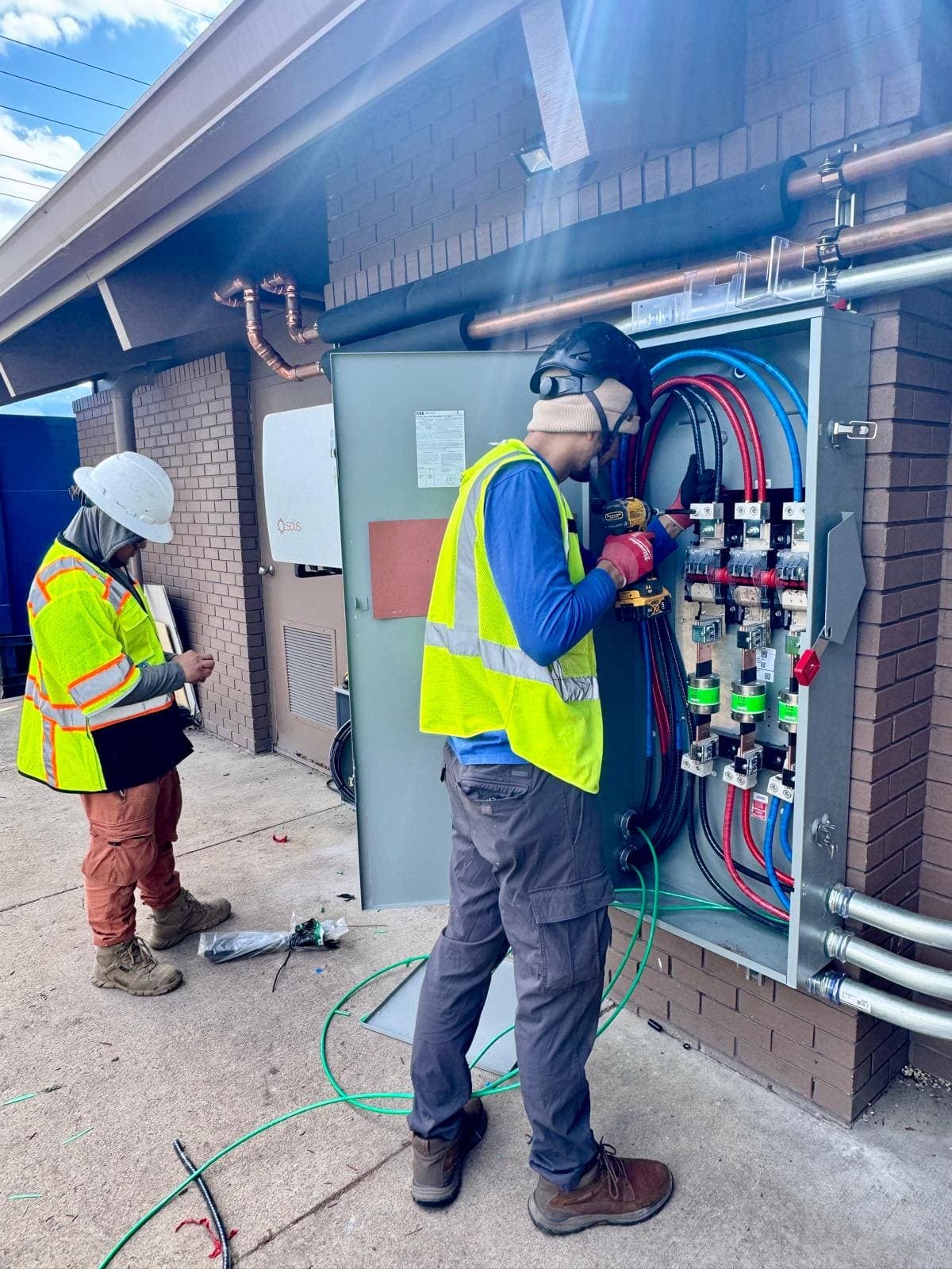 Decommissioning · DCom service in action